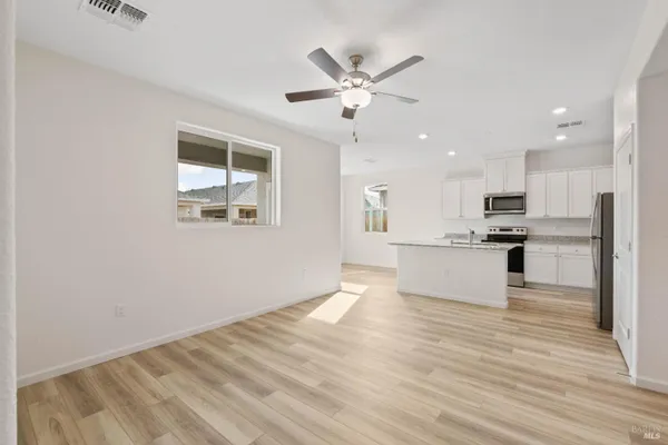 Property Slideshow image 3 of 17 | 2241 park pl, Rio Vista, CA, 94571