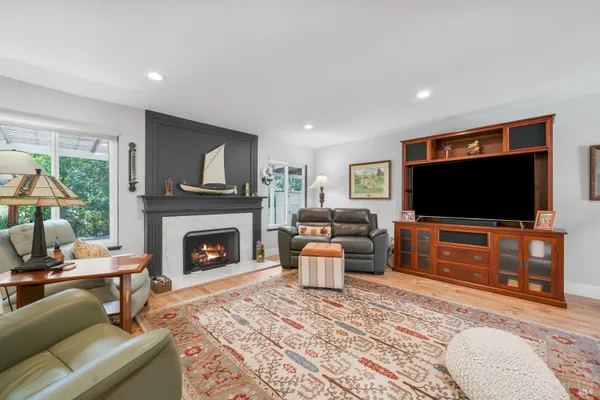 Property Slideshow image 2 of 44 | 6493 meadowridge ct, Santa Rosa, CA, 95409