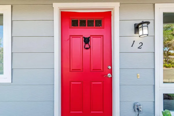 Property Slideshow image 2 of 24 | 12 meadowgreen cir, Santa Rosa, CA, 95409