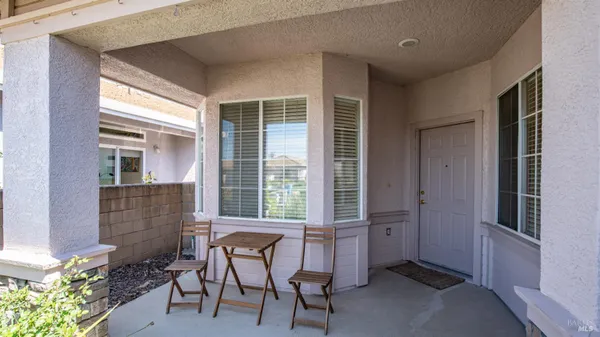 Property Slideshow image 2 of 23 | 424 mandarin cir, Vacaville, CA, 95687