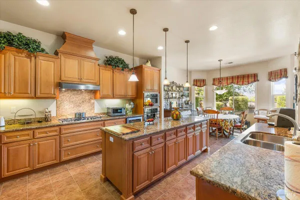 Property Slideshow image 3 of 44 | 9229 oak trail cir, Santa Rosa, CA, 95409