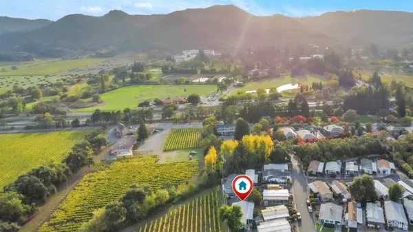 Property Slideshow image 3 of 28 | 105 claret cir, Yountville, CA, 94599