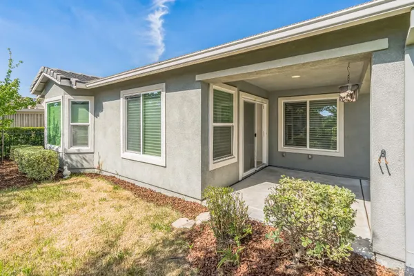 Property Slideshow image 3 of 30 | 305 birch ridge dr, Rio Vista, CA, 94571