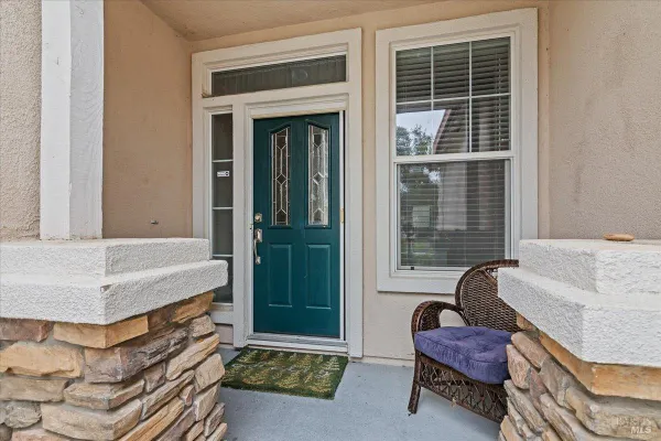 Property Slideshow image 3 of 55 | 328 colonial way, Rio Vista, CA, 94571