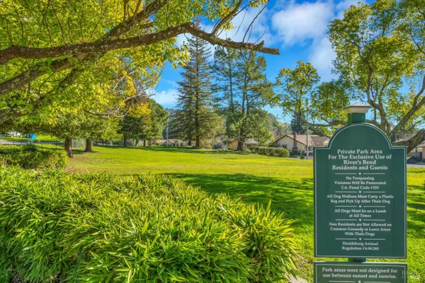 Property Slideshow image 3 of 38 | 220 cedar cir, Healdsburg, CA, 95448