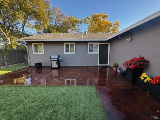 Property Slideshow image 3 of 30 | 25 temelec cir, Sonoma, CA, 95476