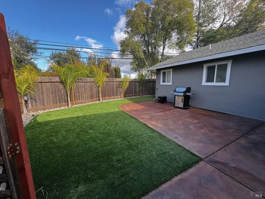 Property Slideshow image 2 of 30 | 25 temelec cir, Sonoma, CA, 95476