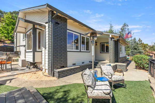 Property Slideshow image 3 of 41 | 410 oak mesa ct, Santa Rosa, CA, 95409