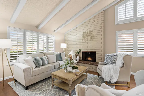 Property Slideshow image 2 of 39 | 8853 oak trail ct, Santa Rosa, CA, 95409