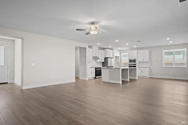 Property Slideshow image 3 of 13 | 2210 rustic oak ln, Rio Vista, CA, 94571