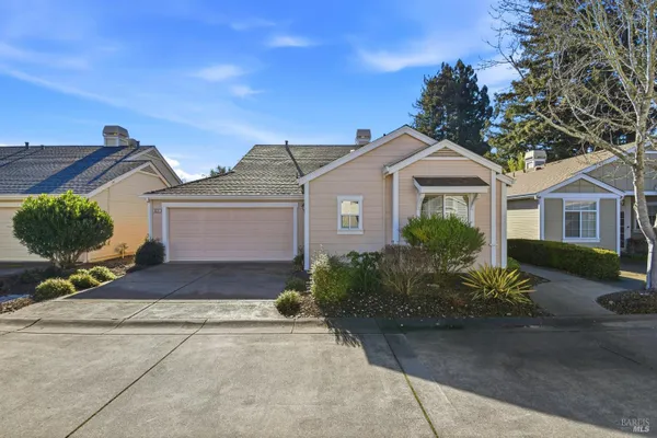 Property Slideshow image 2 of 35 | 6571 pine valley dr, Santa Rosa, CA, 95409