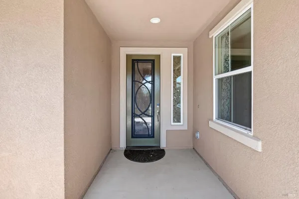 Property Slideshow image 3 of 87 | 377 silver ridge dr, Rio Vista, CA, 94571