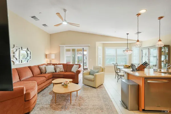 Property Slideshow image 3 of 29 | 402 birch ridge dr, Rio Vista, CA, 94571