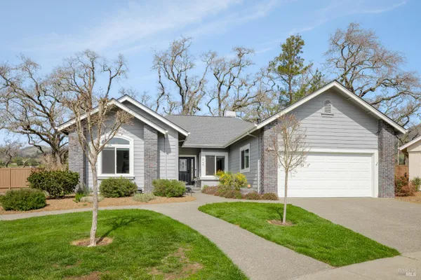 Property Slideshow image 2 of 33 | 6749 wintergreen ct, Santa Rosa, CA, 95409