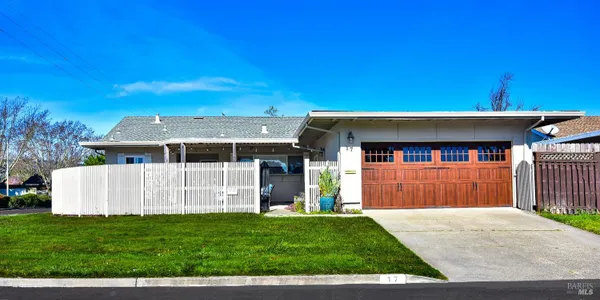 Property Slideshow image 3 of 42 | 17 temelec cir, Sonoma, CA, 95476