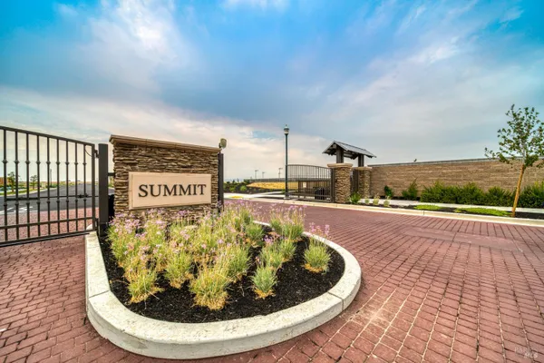 Property Slideshow image 3 of 18 | 2271 park pl, Rio Vista, CA, 94571