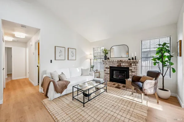 Property Slideshow image 3 of 38 | 1215 herbazal st, Sonoma, CA, 95476