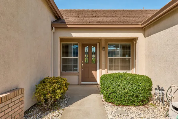 Property Slideshow image 3 of 32 | 570 turnberry ter, Rio Vista, CA, 94571