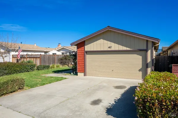 Property Slideshow image 3 of 39 | 482 vivienne dr, Watsonville, CA, 95076
