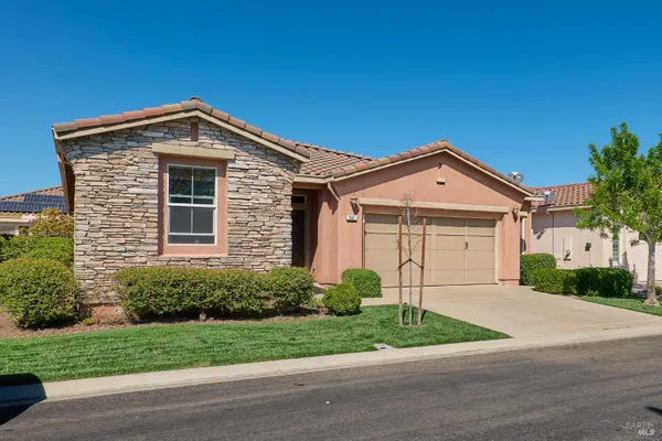 Property Slideshow image 3 of 21 | 541 redmont, Rio Vista, CA, 94571