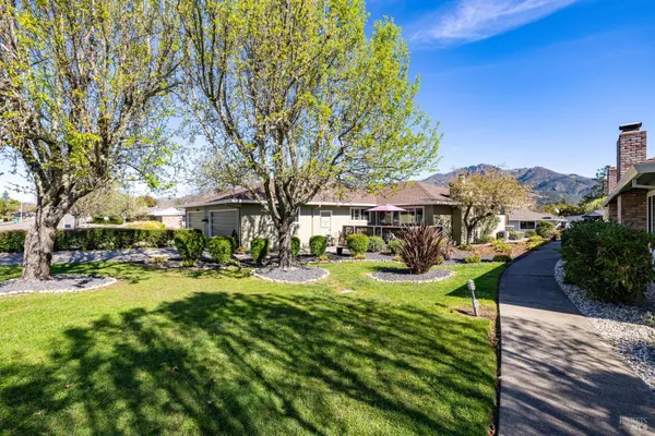 Property Slideshow image 3 of 44 | 7409 oakmont dr, Santa Rosa, CA, 95409