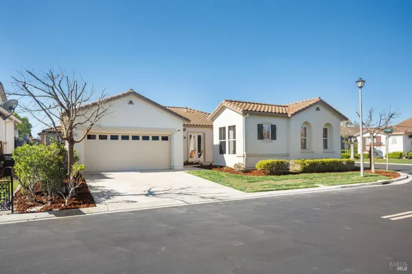 Property Slideshow image 2 of 77 | 377 shadow creek dr, Rio Vista, CA, 94571