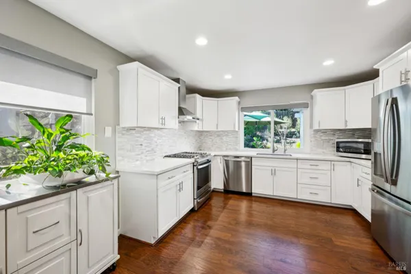 Property Slideshow image 3 of 48 | 7284 oakmont dr, Santa Rosa, CA, 95409