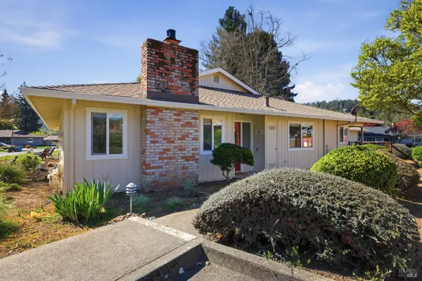 Property Slideshow image 3 of 38 | 43 aspen meadows cir, Santa Rosa, CA, 95409