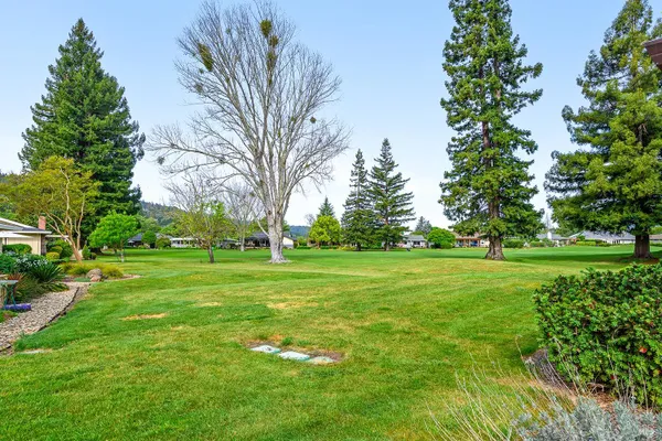 Property Slideshow image 3 of 33 | 333 twin lakes dr, Santa Rosa, CA, 95409