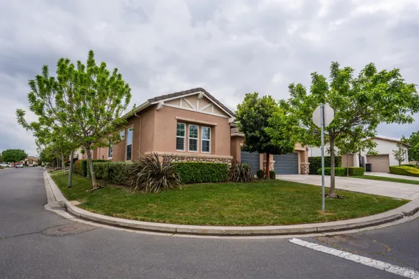 Property Slideshow image 3 of 33 | 506 rutland dr, Rio Vista, CA, 94571