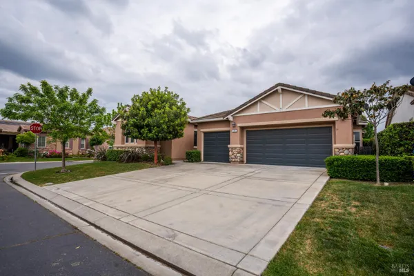 Property Slideshow image 2 of 33 | 506 rutland dr, Rio Vista, CA, 94571