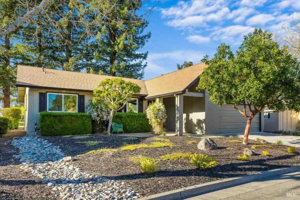 Property Slideshow image 2 of 41 | 411 twin lakes cir, Santa Rosa, CA, 95409