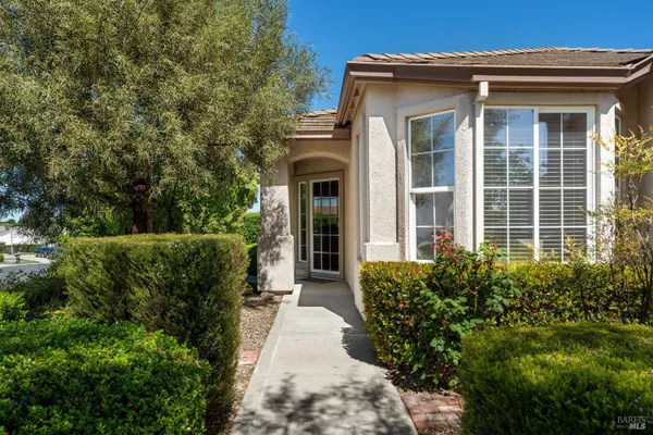 Property Slideshow image 2 of 58 | 560 edgewood dr, Rio Vista, CA, 94571