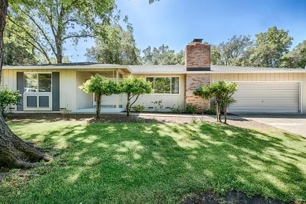 Property Slideshow image 2 of 61 | 6487 meadowridge ct, Santa Rosa, CA, 95409