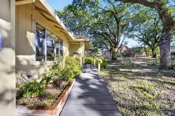 Property Slideshow image 2 of 51 | 6433 mesa oaks ln, Santa Rosa, CA, 95409