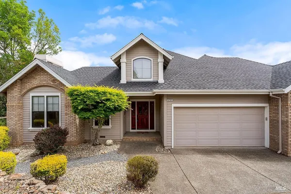 Property Slideshow image 3 of 60 | 6283 meadowbreeze ct, Santa Rosa, CA, 95409
