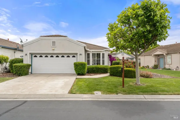 Property Slideshow image 3 of 63 | 935 bridgeport way, Rio Vista, CA, 94571