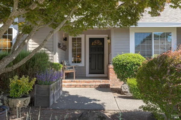 Property Slideshow image 2 of 6 | 358 singing brook cir, Santa Rosa, CA, 95409