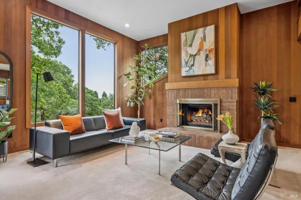 Property Slideshow image 2 of 70 | 401 oak brook pl, Santa Rosa, CA, 95409