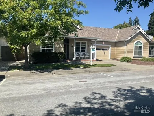 Property Slideshow image 2 of 27 | 9131 benny goodman way, Windsor, CA, 95492