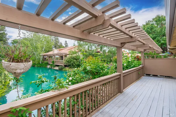 Property Slideshow image 2 of 67 | 27 fountain grove cir, Napa, CA, 94558