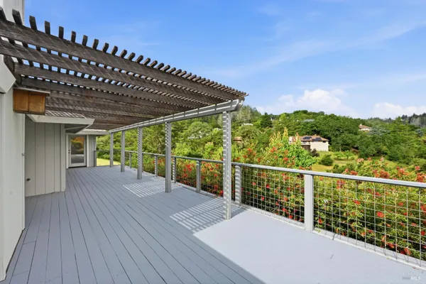 Property Slideshow image 3 of 54 | 437 crestridge pl, Santa Rosa, CA, 95409