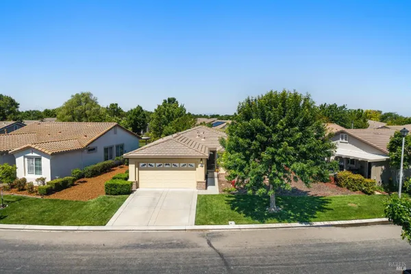 Property Slideshow image 3 of 48 | 231 riverside dr, Rio Vista, CA, 94571