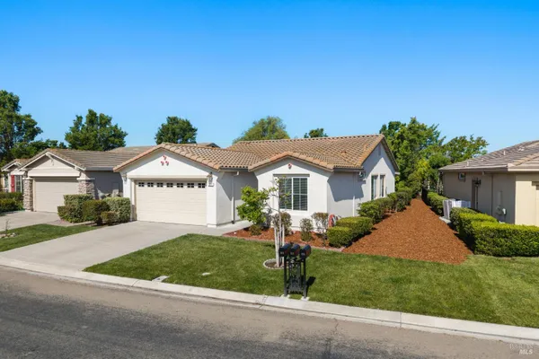 Property Slideshow image 2 of 32 | 221 riverside dr, Rio Vista, CA, 94571