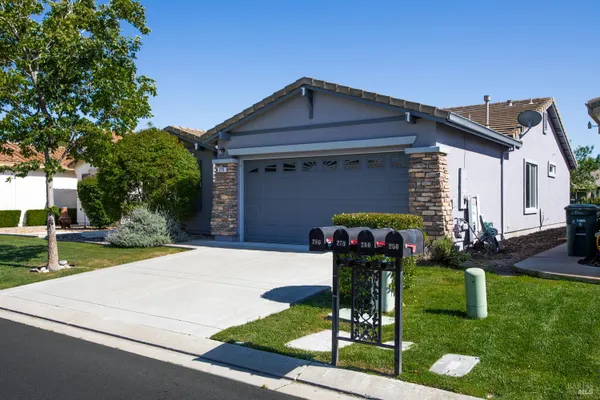 Property Slideshow image 3 of 31 | 270 foxwood ln, Rio Vista, CA, 94571