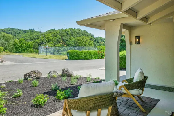 Property Slideshow image 3 of 42 | 215 hemlock dr, Healdsburg, CA, 95448