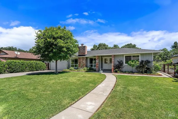 Property Slideshow image 2 of 38 | 469 pythian rd, Santa Rosa, CA, 95409