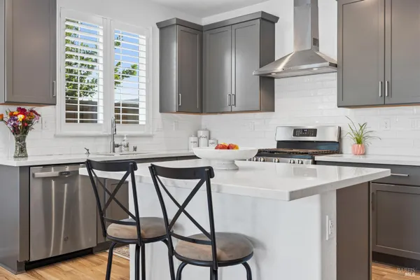 Property Slideshow image 3 of 40 | 185 morning glory ln, Dixon, CA, 95620