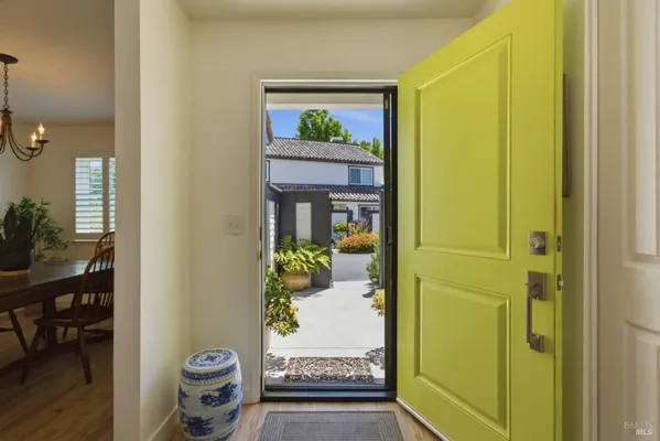 Property Slideshow image 3 of 36 | 179 vineyard cir, Sonoma, CA, 95476