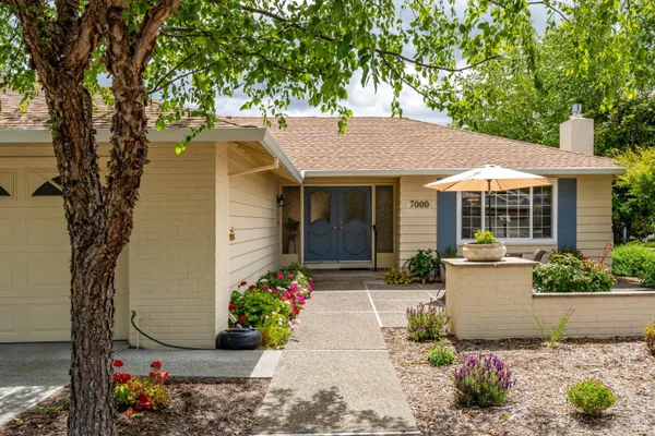 Property Slideshow image 2 of 57 | 7000 oak leaf dr, Santa Rosa, CA, 95409